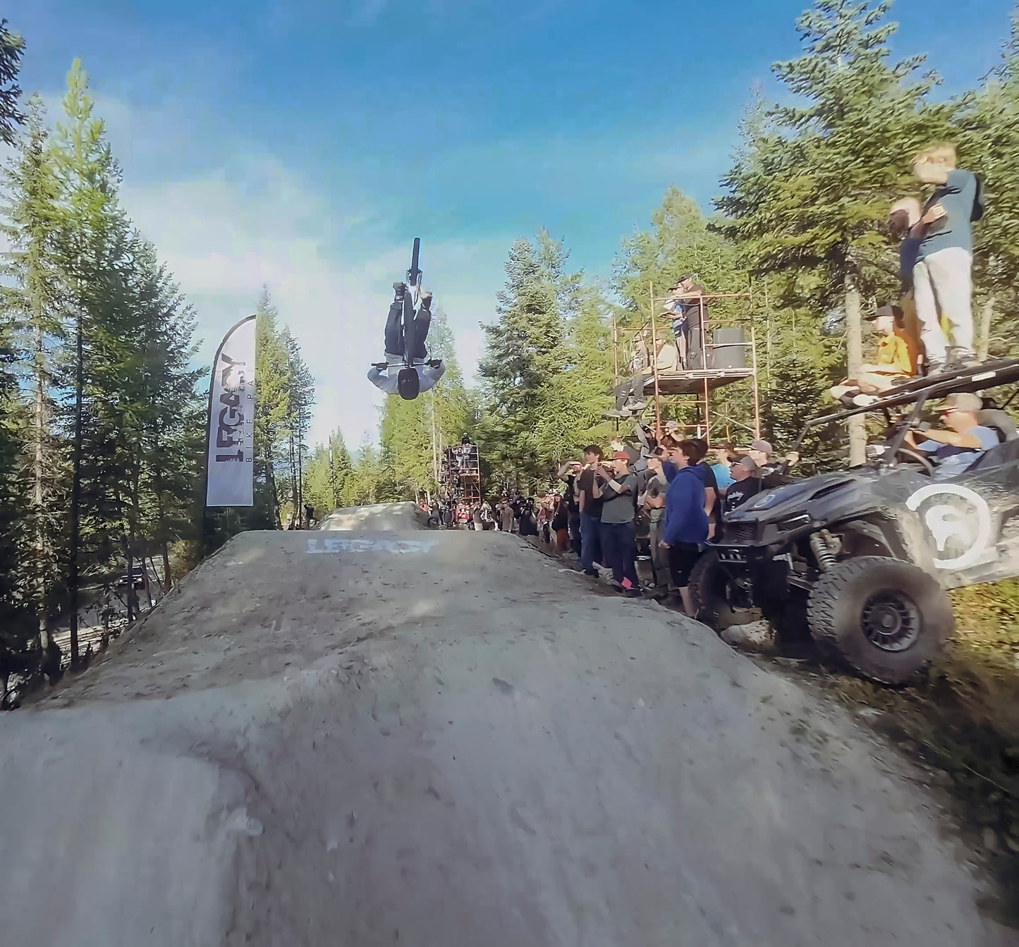 Amateur Mens and Womens: 2025 Lift Off Competitor Registration + Saturday shuttle ticket (Copy)